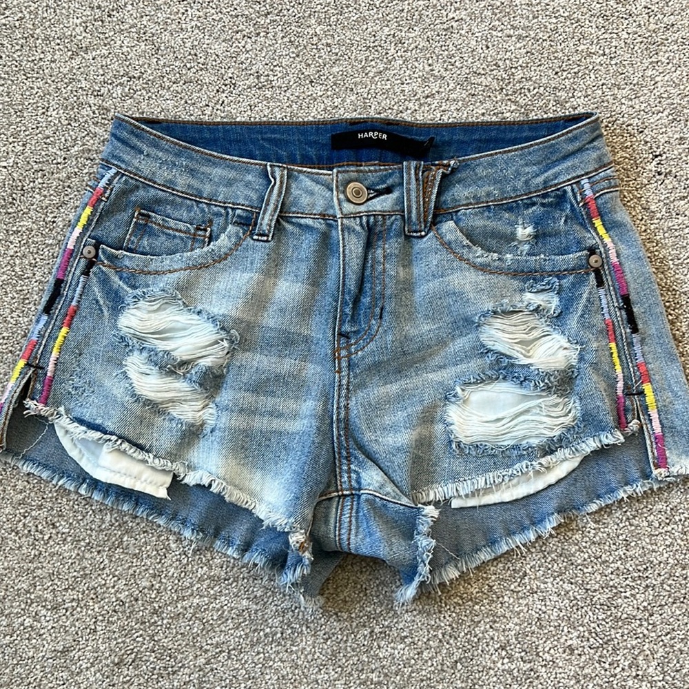 Jean shorts with cute side design